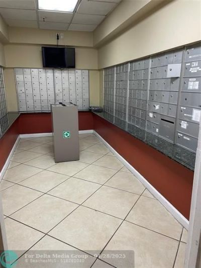 555 NE 15th Street, Unit T4(704), Miami, FL 33132 Photo