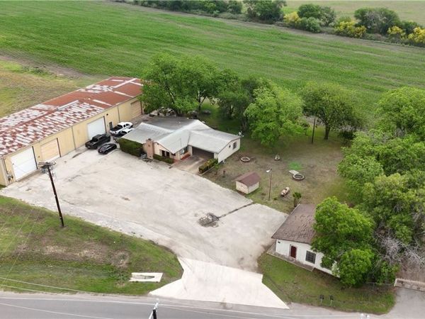 11722 Fischer Road, Von Ormy, TX 78073