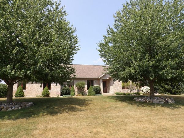 2776 W Hogan Avenue, La Porte, IN 46350