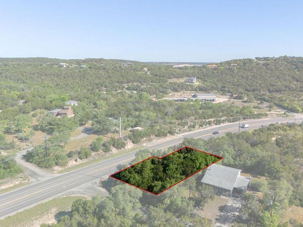 18506 E Lakeview DR, Jonestown, TX 78645