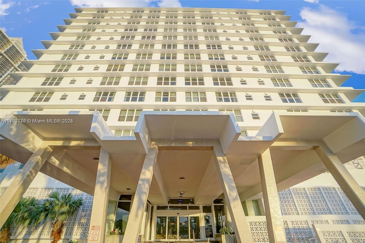 4747 Collins Ave, Unit 1108, Miami Beach, FL 33140 Photo