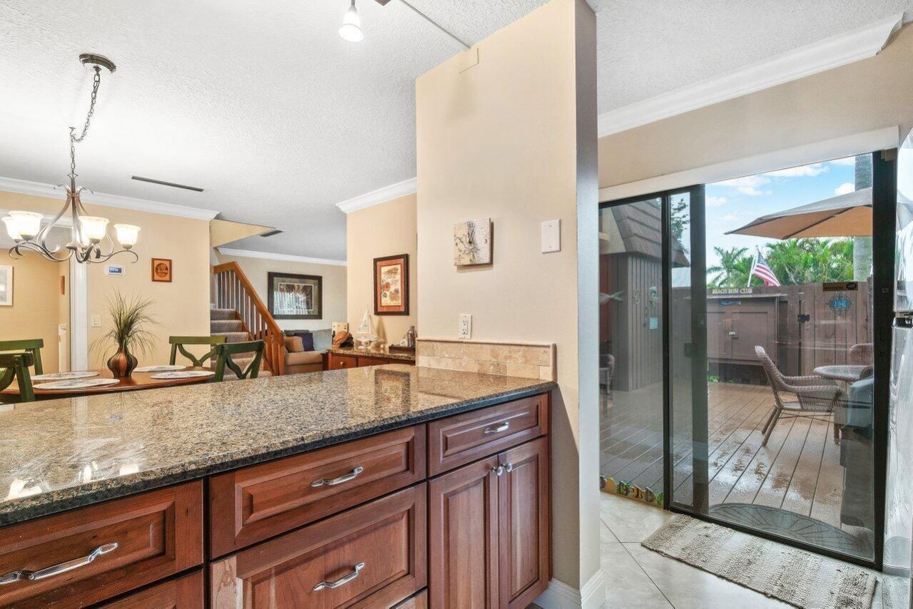 825 Center Street, Unit 13b, Jupiter, FL 33458 Photo
