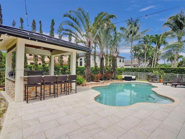 19323 SW 55th St, Miramar, FL 33029