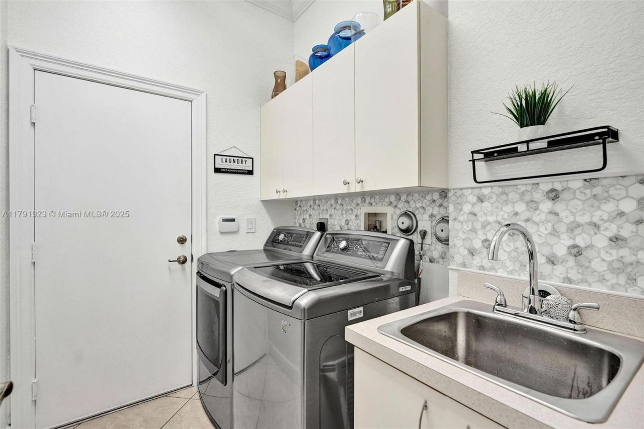 19323 SW 55th St, Miramar, FL 33029 Photo