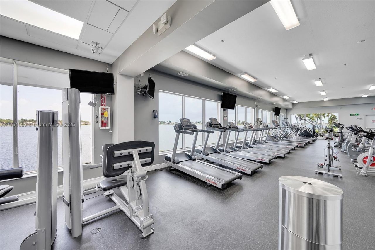 19323 SW 55th St, Miramar, FL 33029 Photo