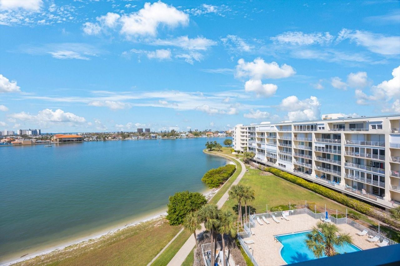 7872 Sailboat Key Boulevard S, Unit 602, South Pasadena, FL 33707 Photo