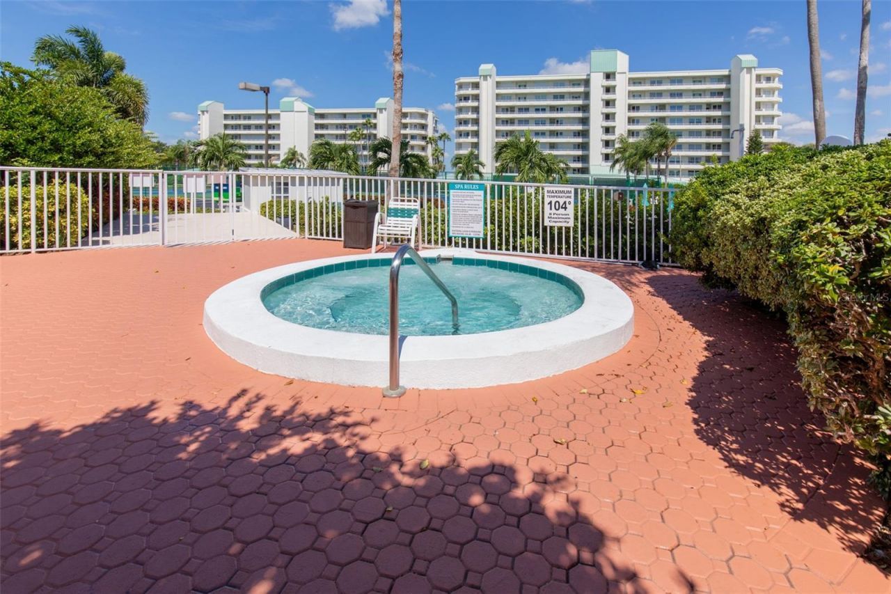 7872 Sailboat Key Boulevard S, Unit 602, South Pasadena, FL 33707 Photo