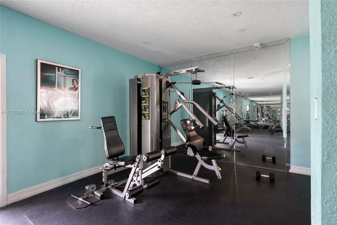 17911 NW 68th Ave, Unit P208, Hialeah, FL 33015 Photo