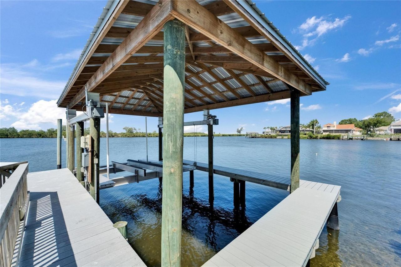 935 Chipaway Drive, Apollo Beach, FL 33572 Photo