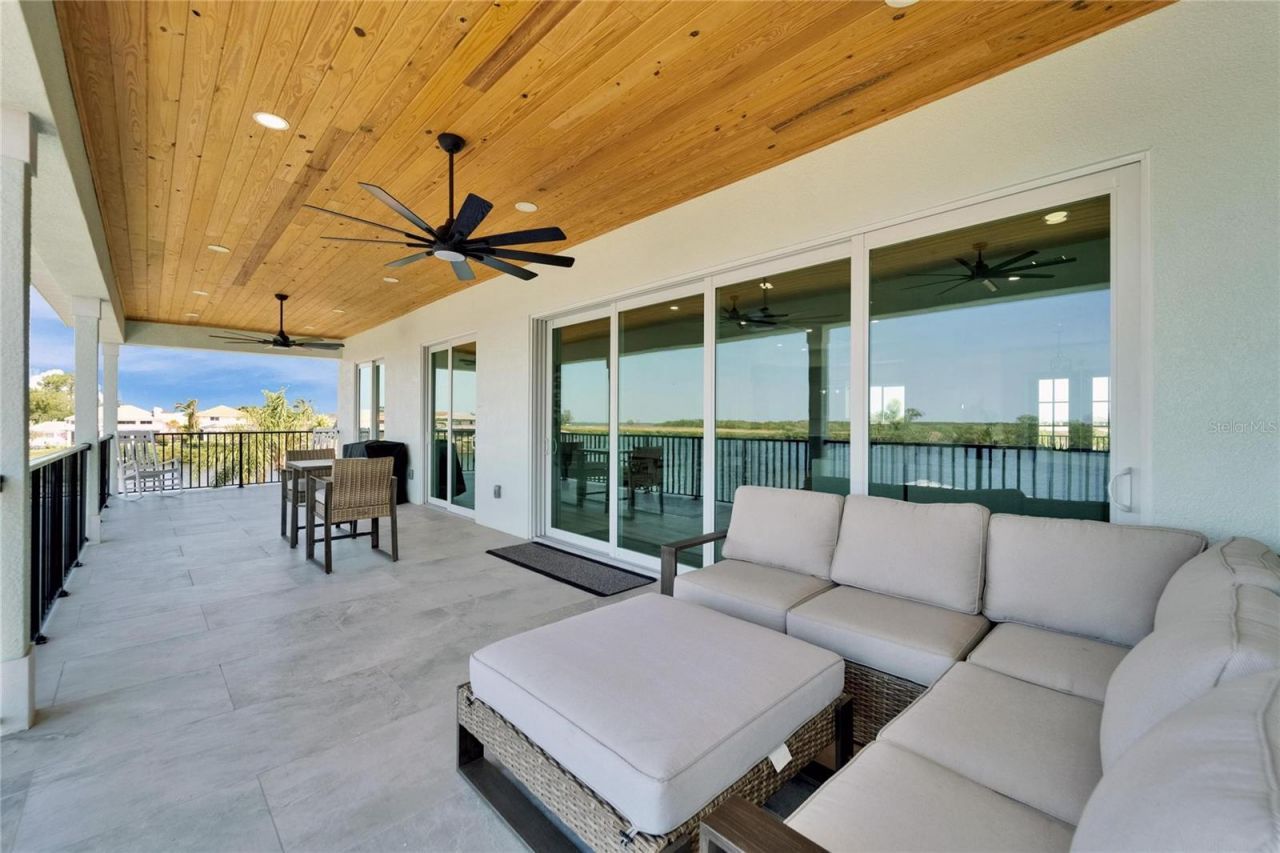 935 Chipaway Drive, Apollo Beach, FL 33572 Photo