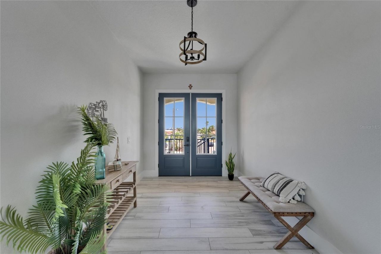 935 Chipaway Drive, Apollo Beach, FL 33572 Photo