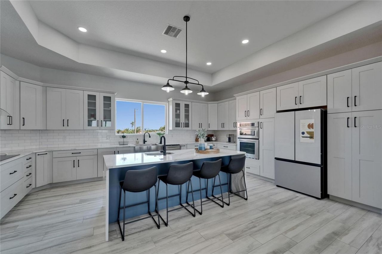 935 Chipaway Drive, Apollo Beach, FL 33572 Photo