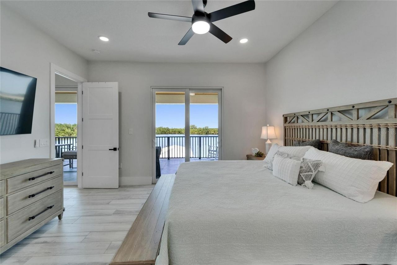 935 Chipaway Drive, Apollo Beach, FL 33572 Photo