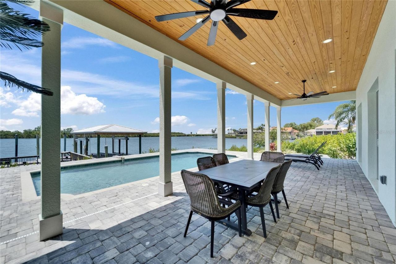 935 Chipaway Drive, Apollo Beach, FL 33572 Photo