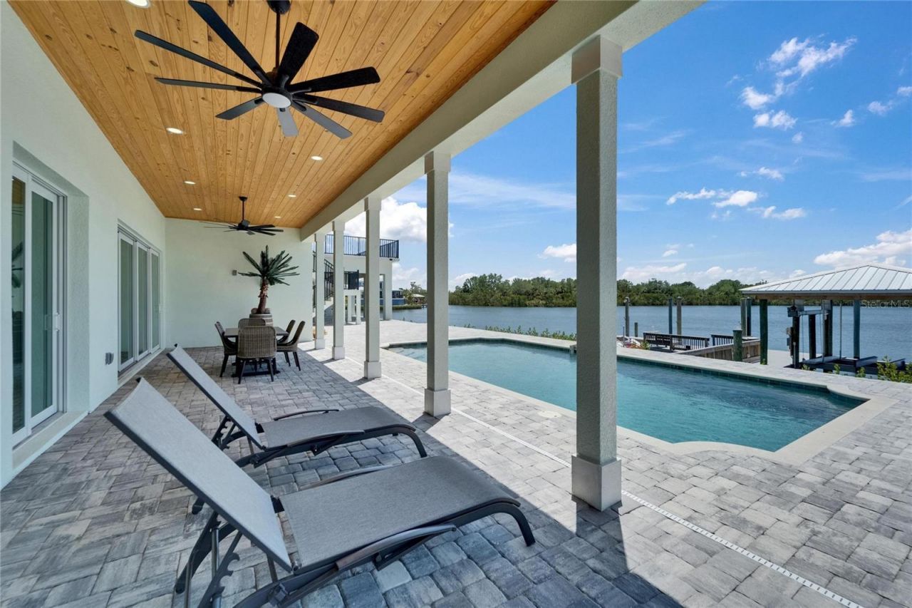 935 Chipaway Drive, Apollo Beach, FL 33572 Photo