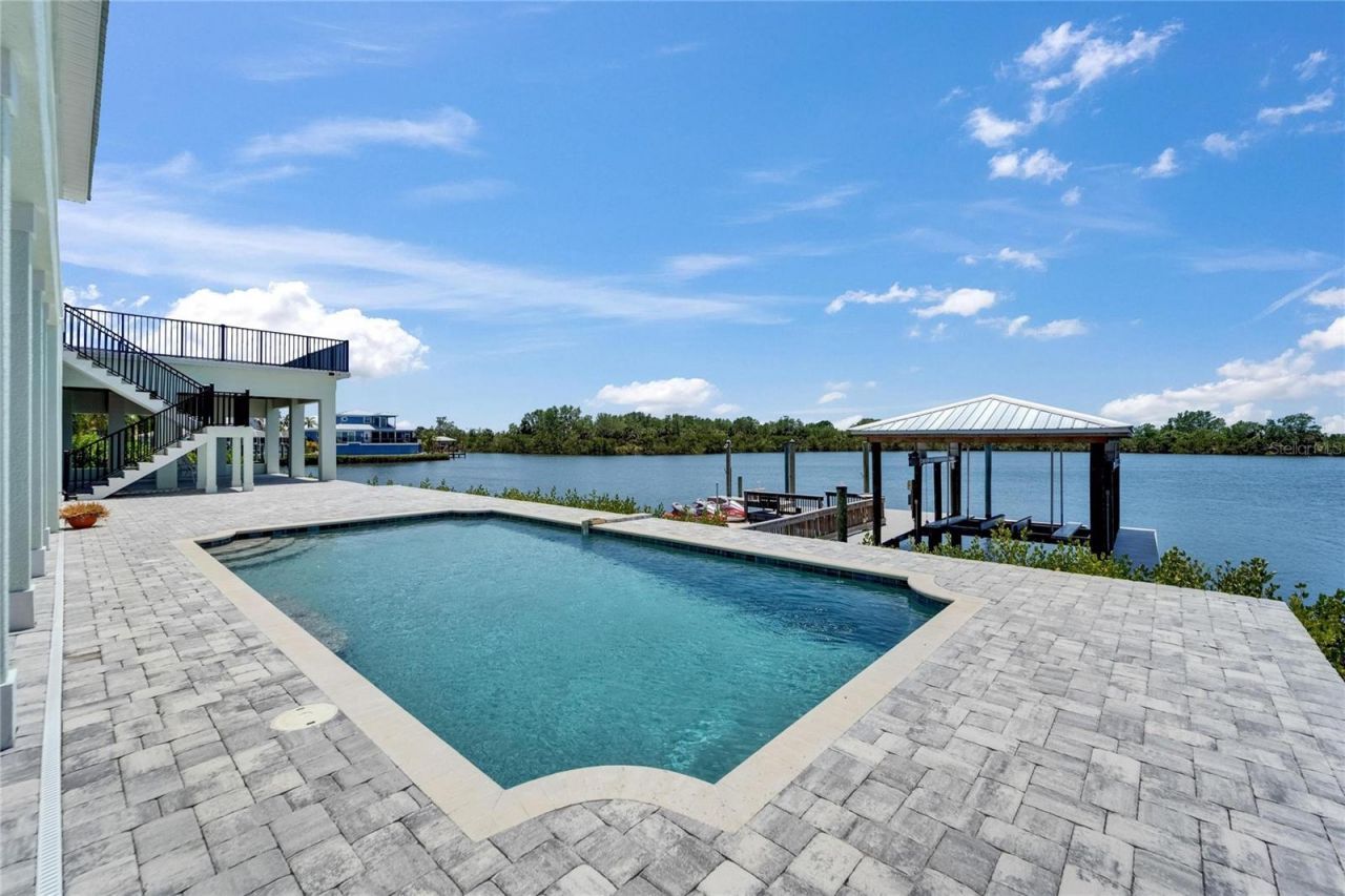 935 Chipaway Drive, Apollo Beach, FL 33572 Photo