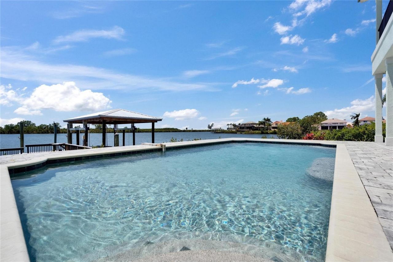 935 Chipaway Drive, Apollo Beach, FL 33572 Photo