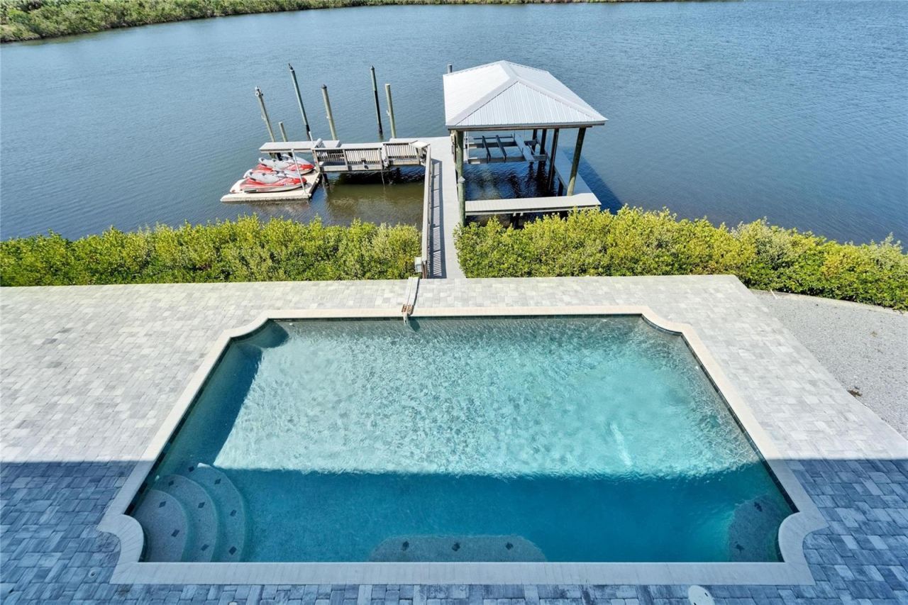 935 Chipaway Drive, Apollo Beach, FL 33572 Photo