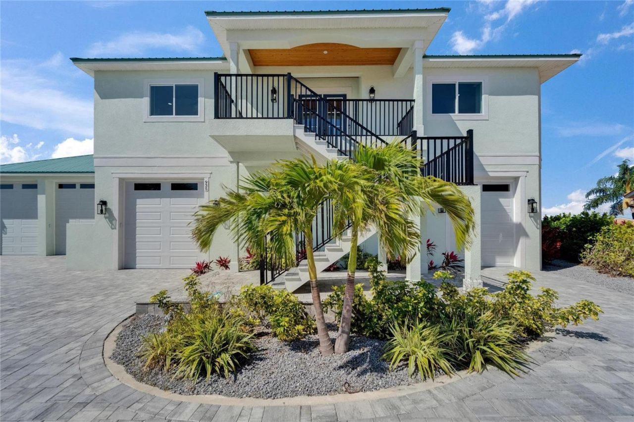 935 Chipaway Drive, Apollo Beach, FL 33572 Photo