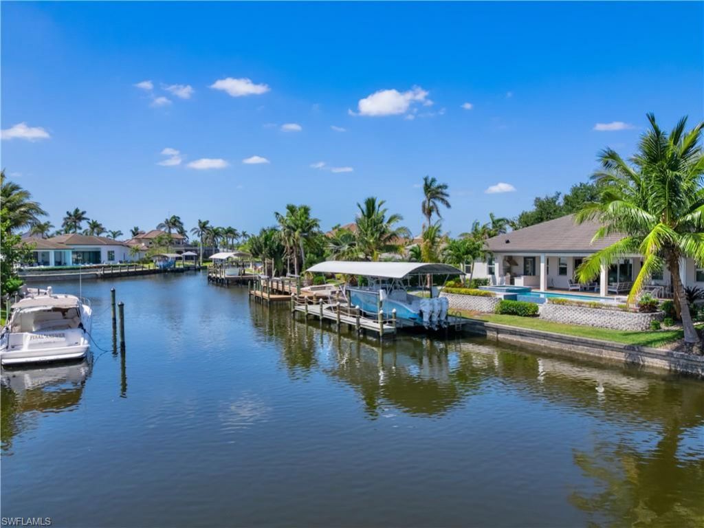 6617 Joanna Cir, Fort Myers, FL 33919 Photo