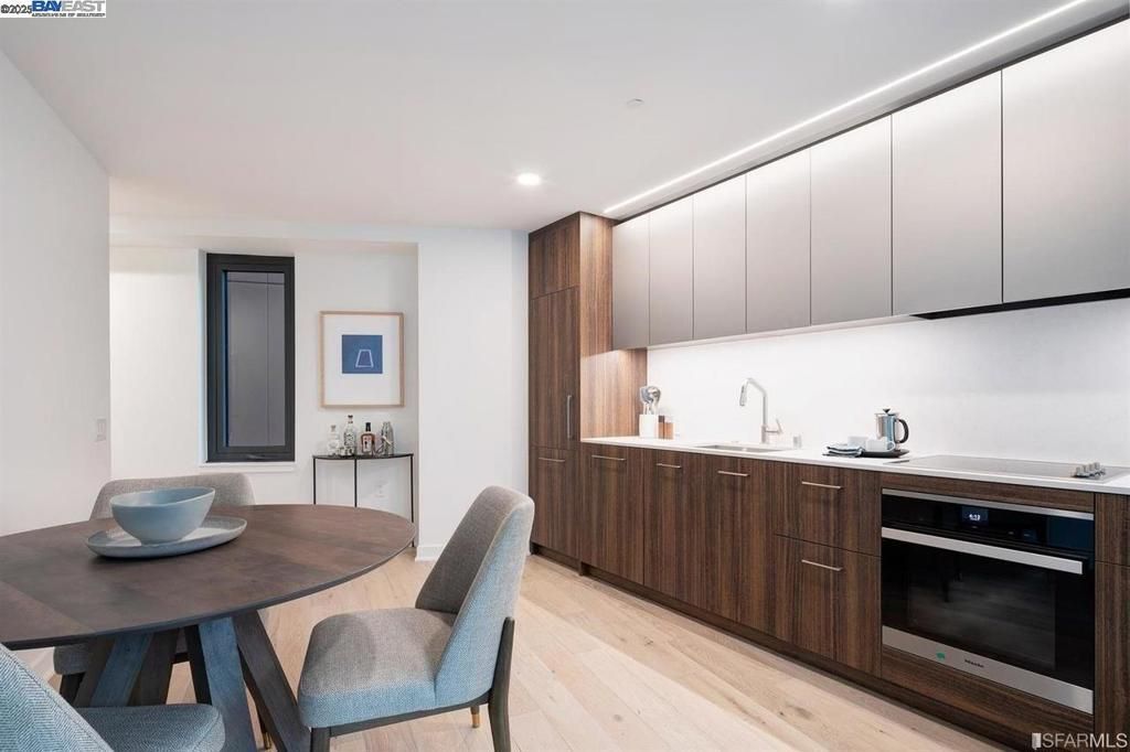 280 Spear Street, Unit 1B, San Francisco, CA 94105 Main Photo