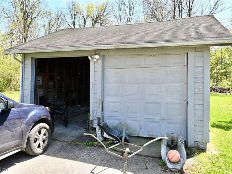 363 Maple Drive, Poland, OH 44514 Photo 5