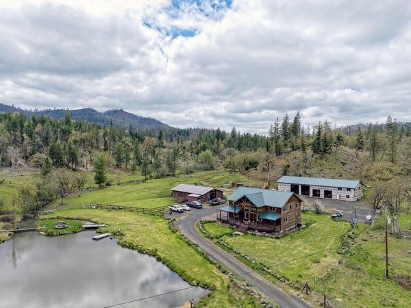 9500 Butte Falls Highway, Eagle Point, OR 97524