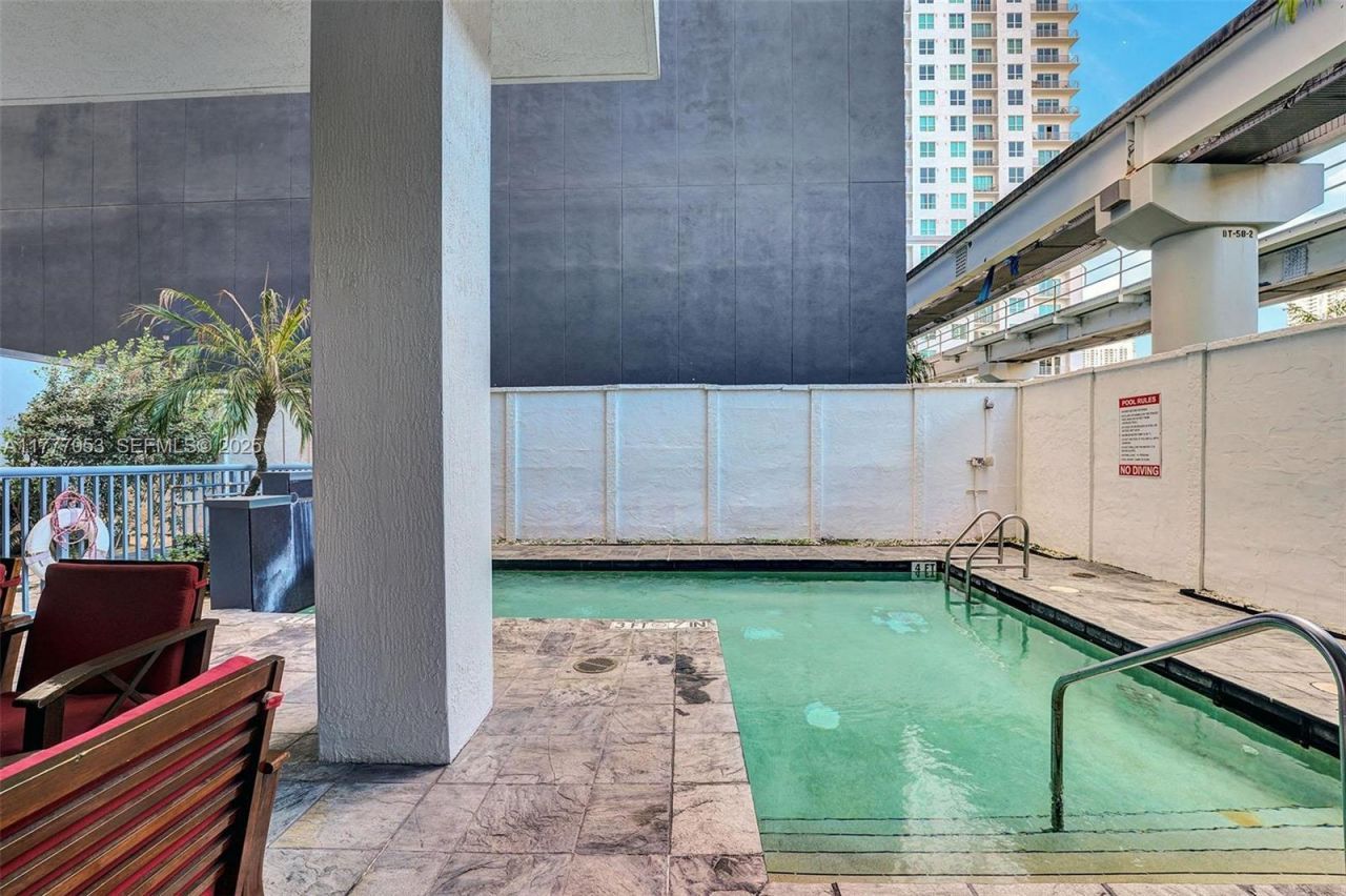 234 NE 3rd St, Unit 2202, Miami, FL 33132 Photo