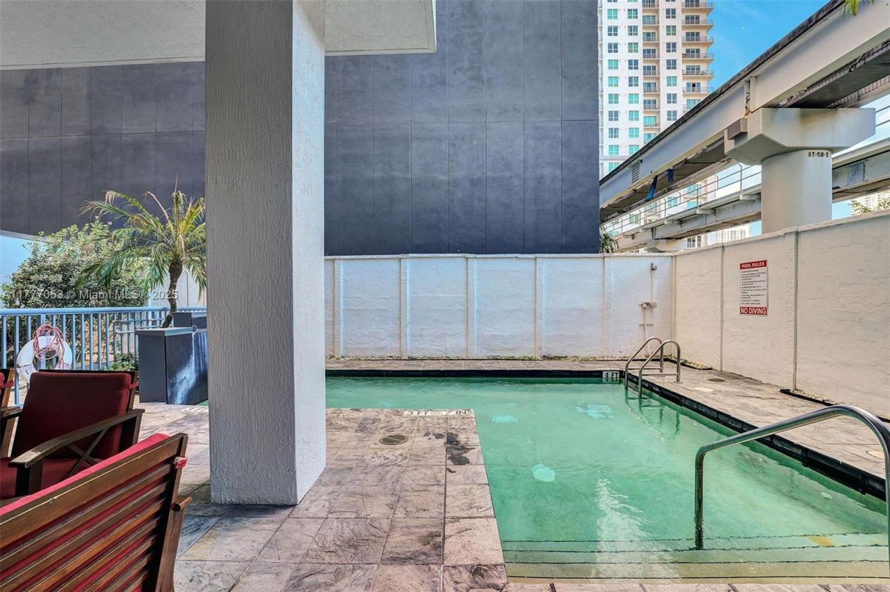 234 NE 3rd St, Unit 2202, Miami, FL 33132 Photo