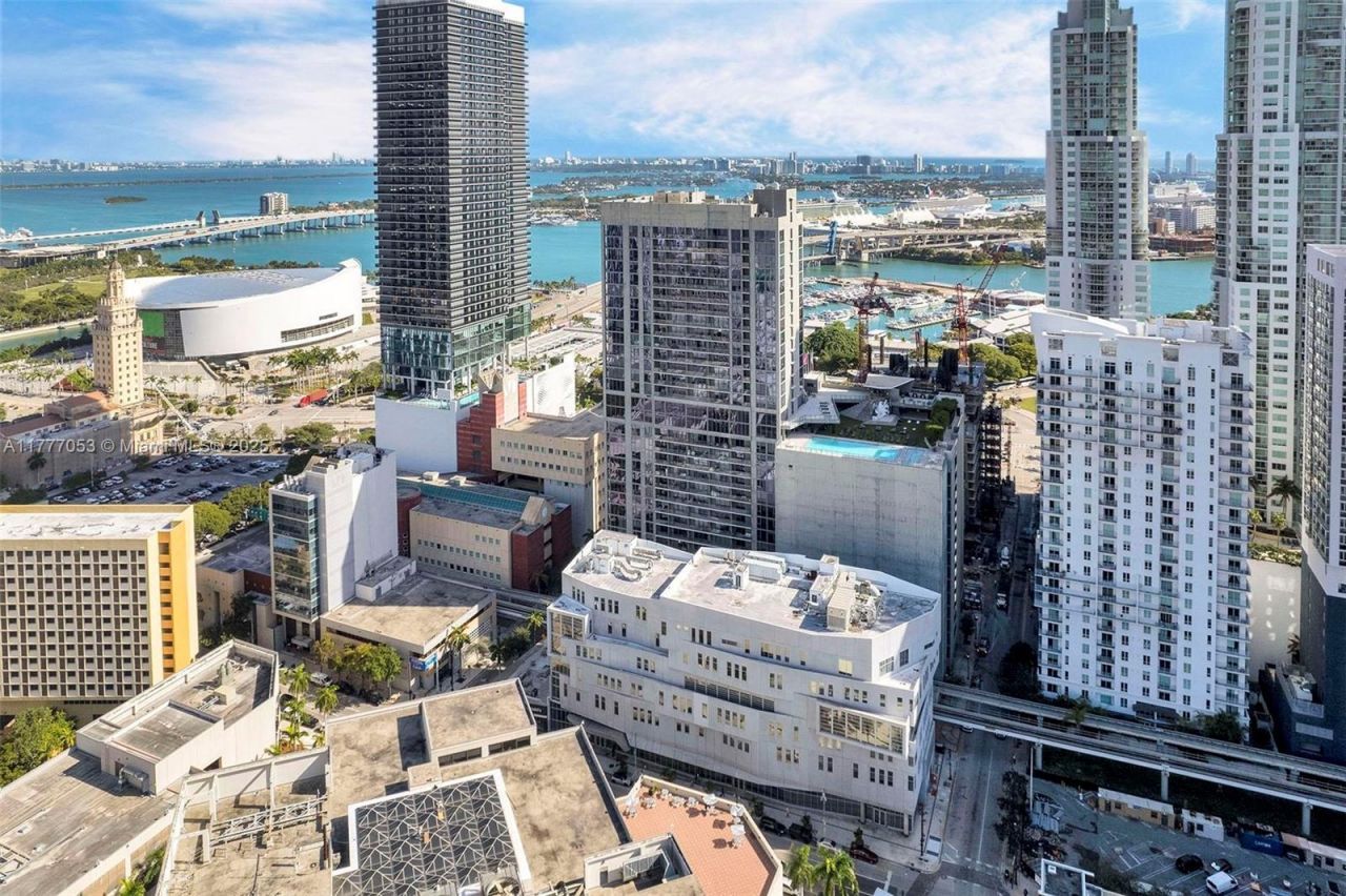 234 NE 3rd St, Unit 2202, Miami, FL 33132 Photo