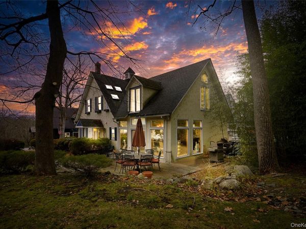 6 Stable Road, Tuxedo Park, NY 10987