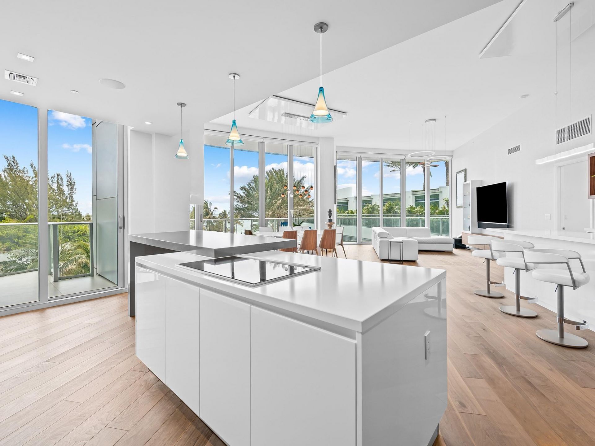 701 N Fort Lauderdale Beach Boulevard, Unit 302, Fort Lauderdale, FL 33304 Photo