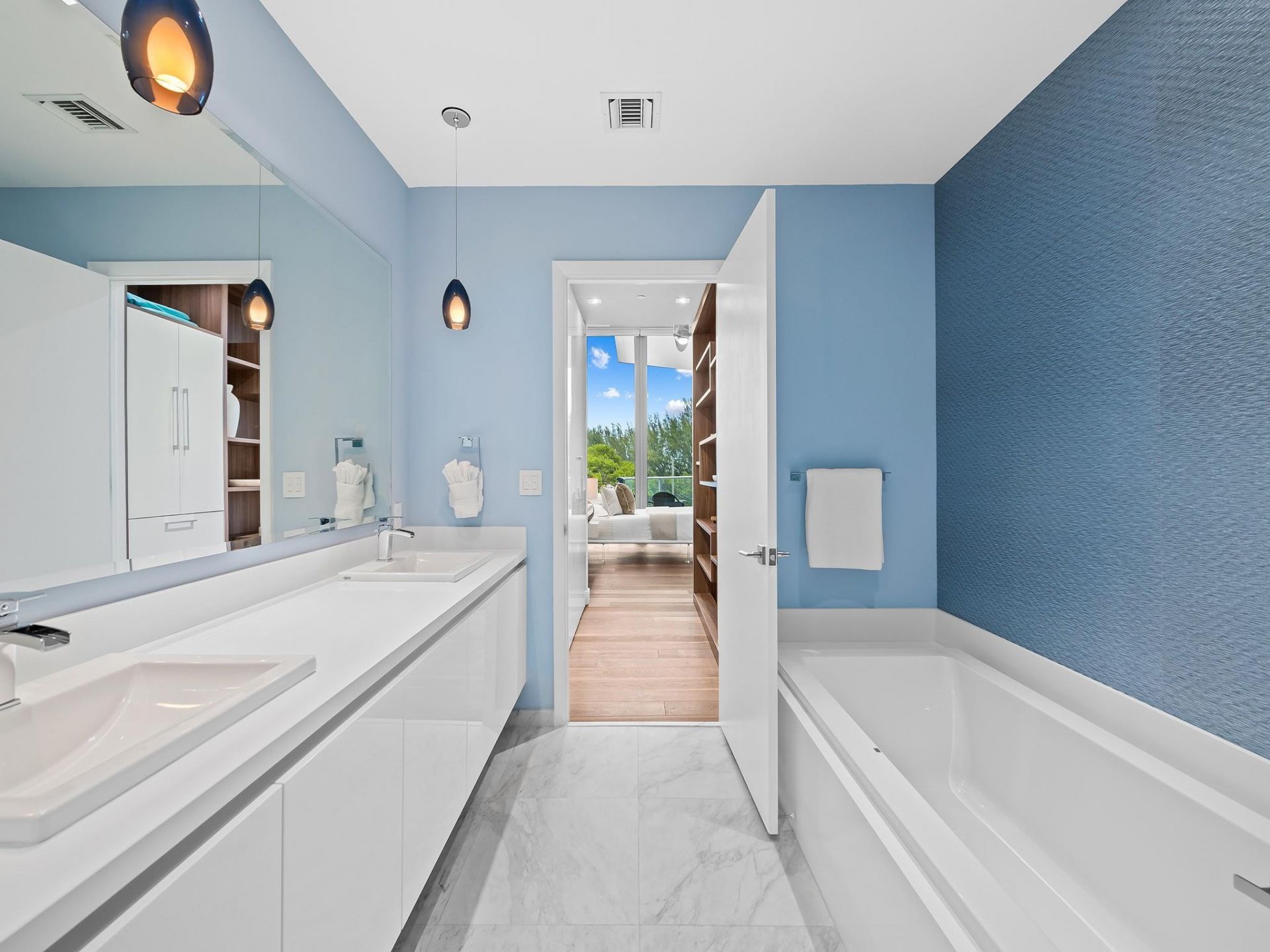 701 N Fort Lauderdale Beach Boulevard, Unit 302, Fort Lauderdale, FL 33304 Photo