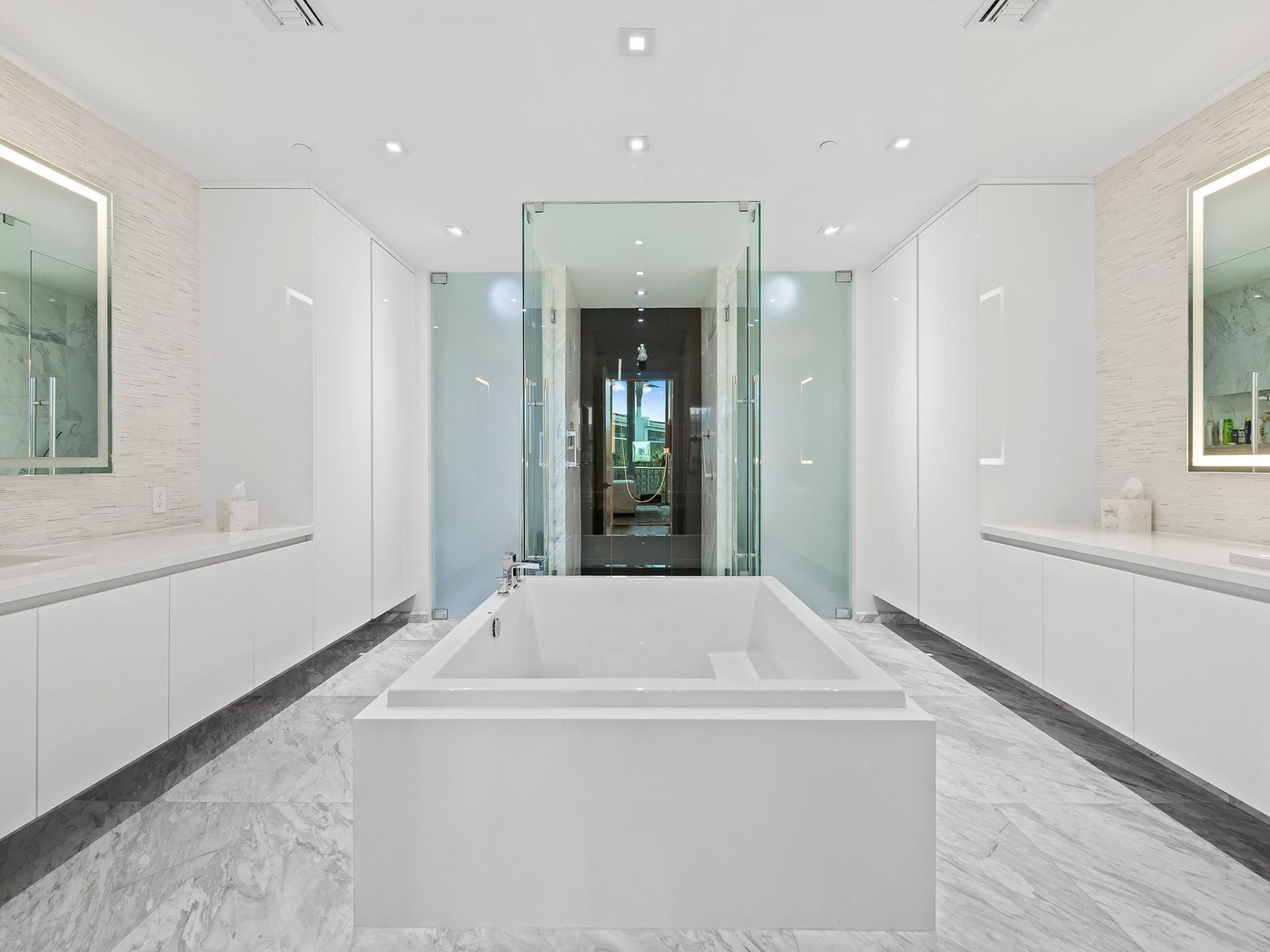 701 N Fort Lauderdale Beach Boulevard, Unit 302, Fort Lauderdale, FL 33304 Photo