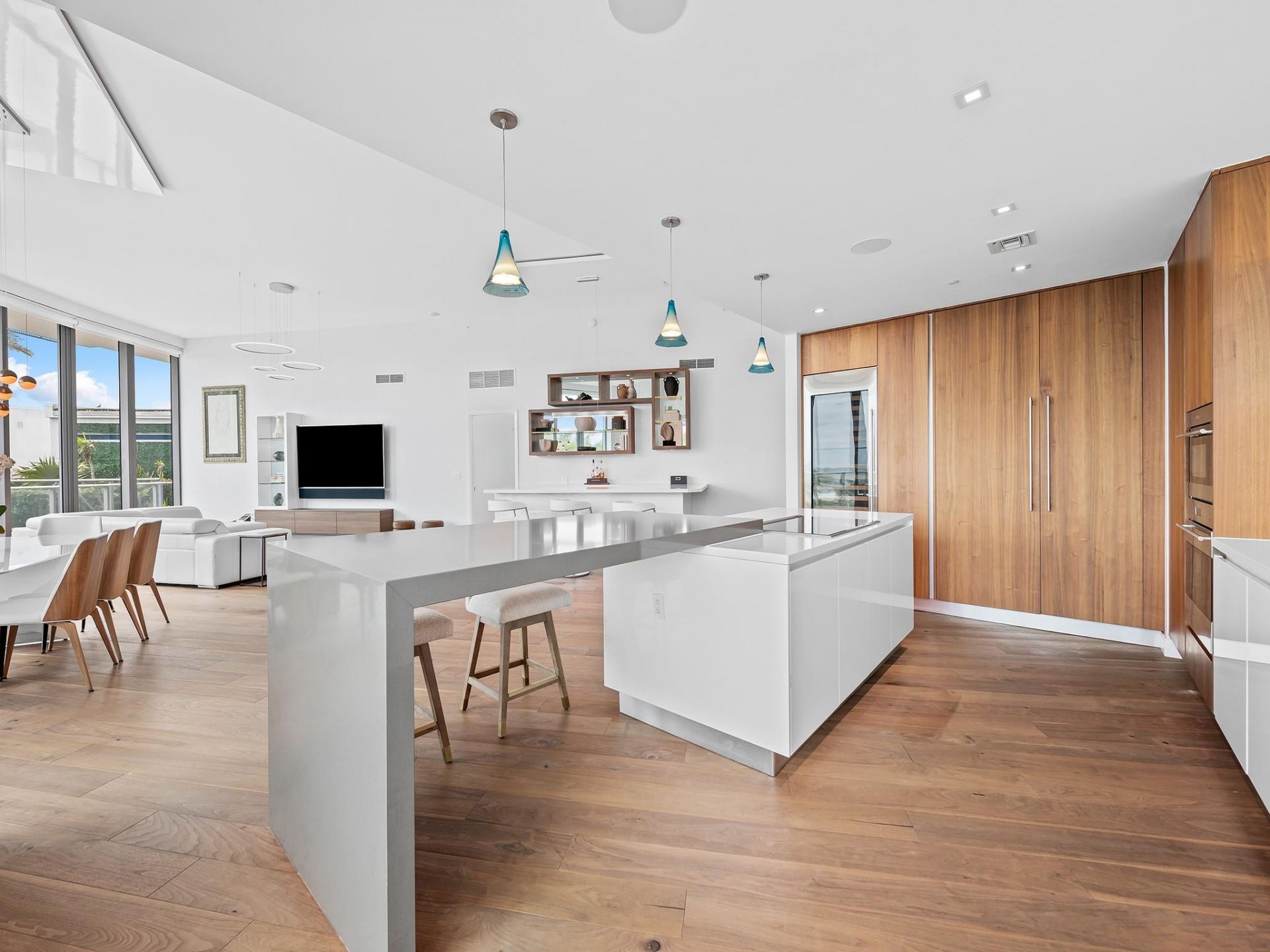 701 N Fort Lauderdale Beach Boulevard, Unit 302, Fort Lauderdale, FL 33304 Photo