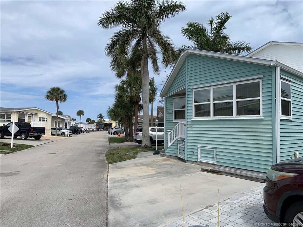 1156 Nettles Boulevard, Jensen Beach, FL 34957 Photo