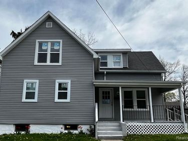 417 E HUNT Street, Adrian, MI 49221