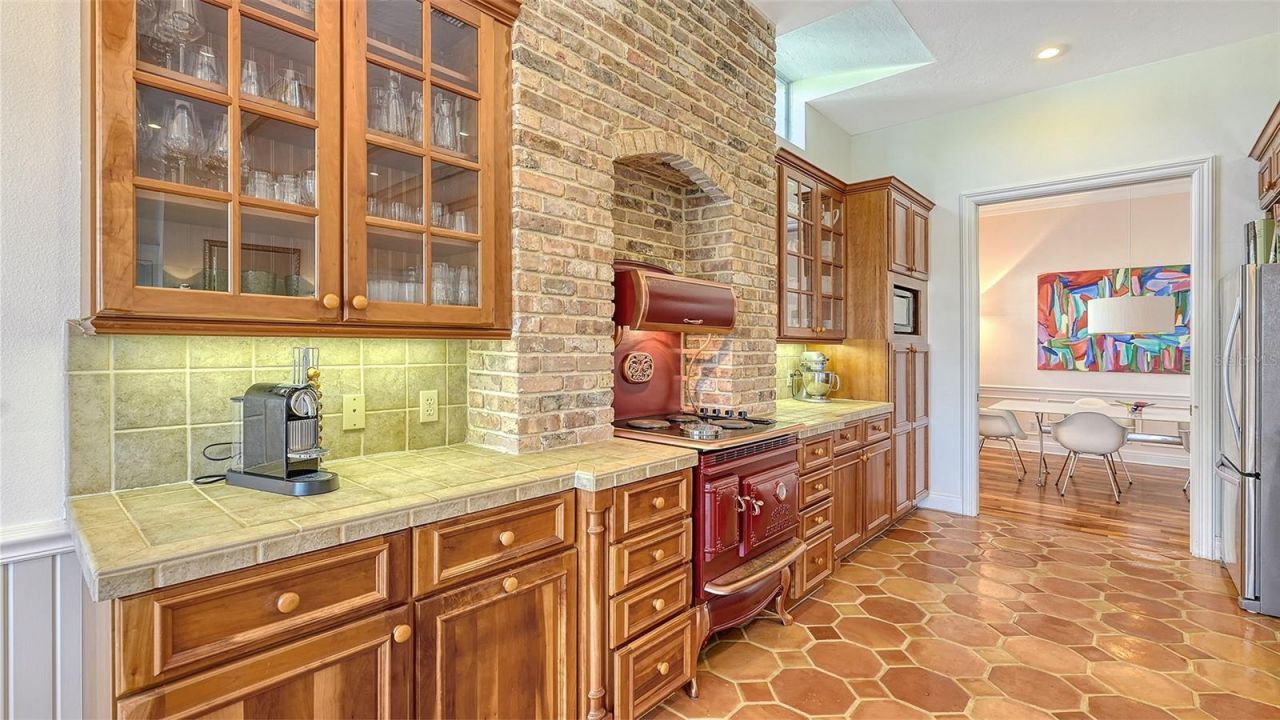 5024 Commonwealth Drive, Sarasota, FL 34242 Photo