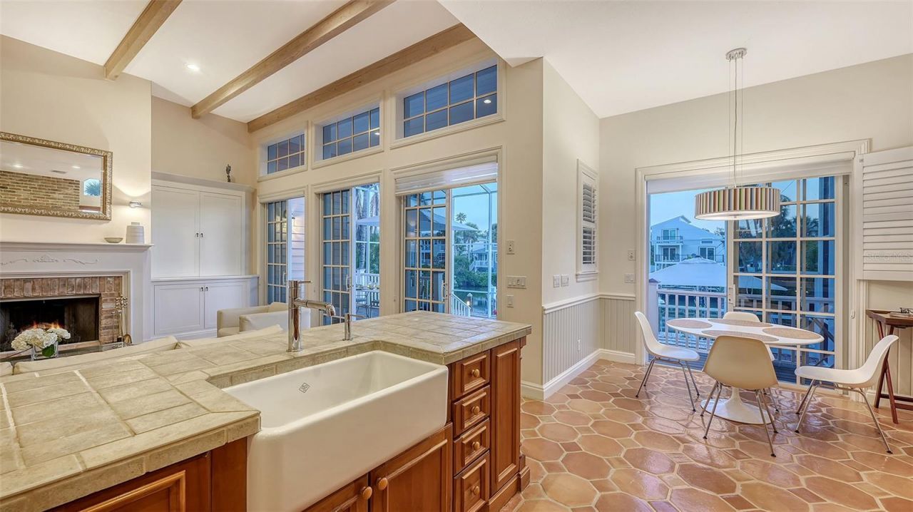 5024 Commonwealth Drive, Sarasota, FL 34242 Photo