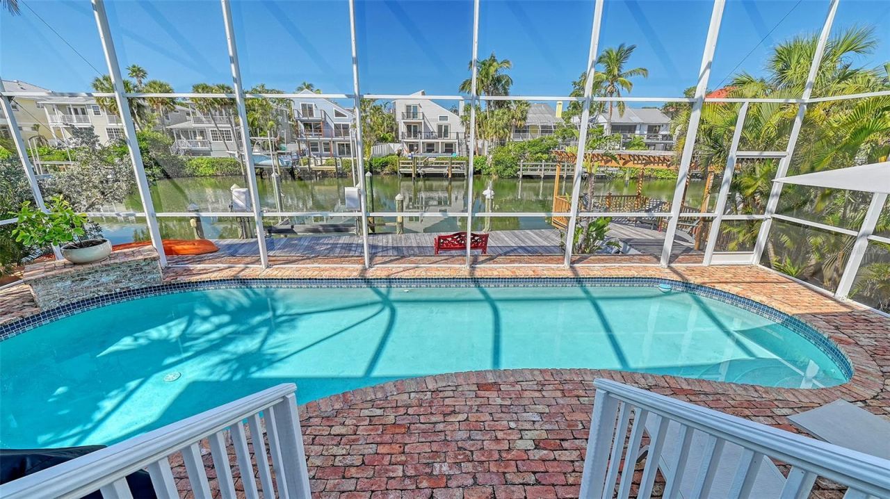 5024 Commonwealth Drive, Sarasota, FL 34242 Photo