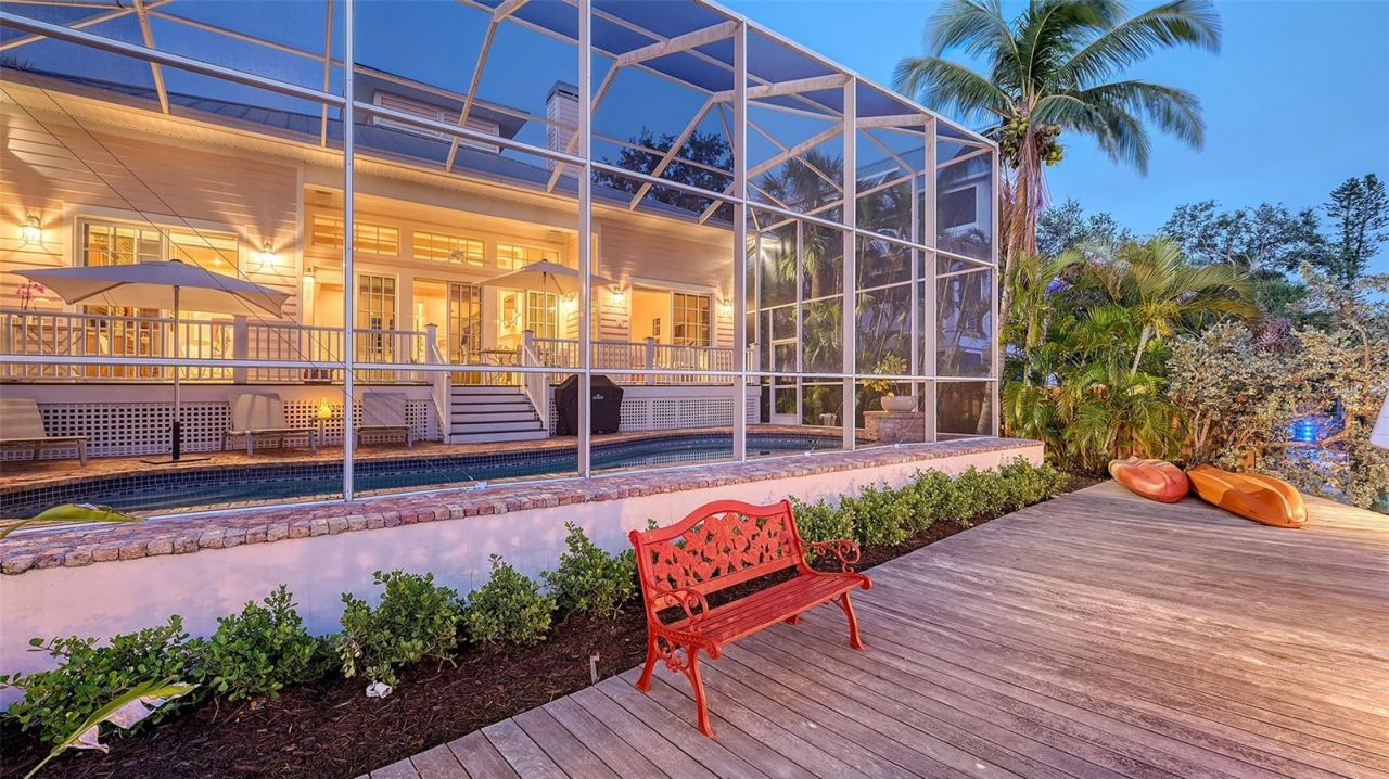 5024 Commonwealth Drive, Sarasota, FL 34242 Photo