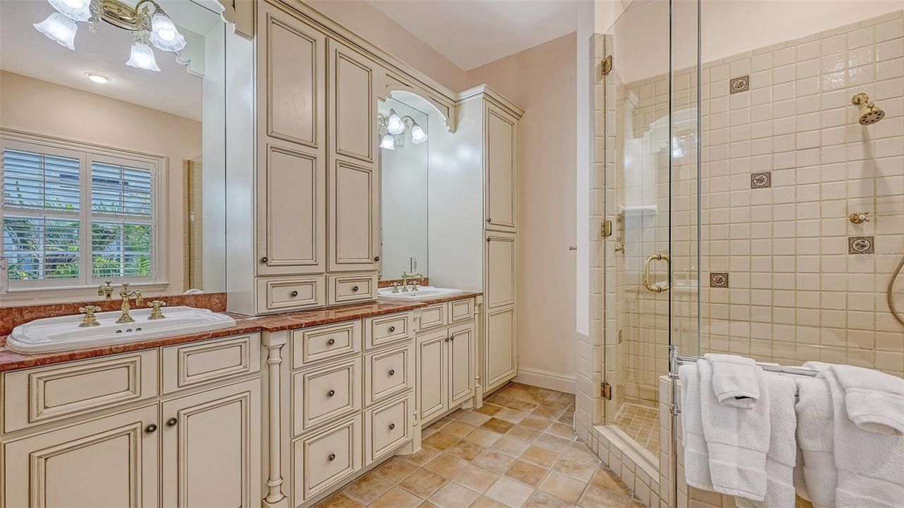 5024 Commonwealth Drive, Sarasota, FL 34242 Photo