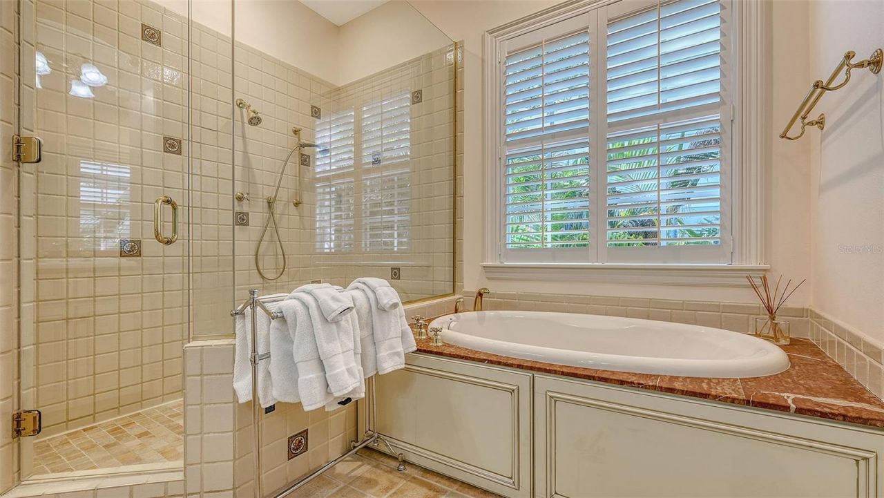 5024 Commonwealth Drive, Sarasota, FL 34242 Photo