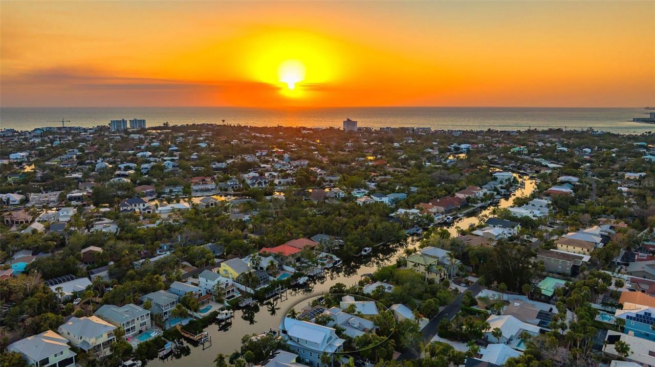 5024 Commonwealth Drive, Sarasota, FL 34242 Photo