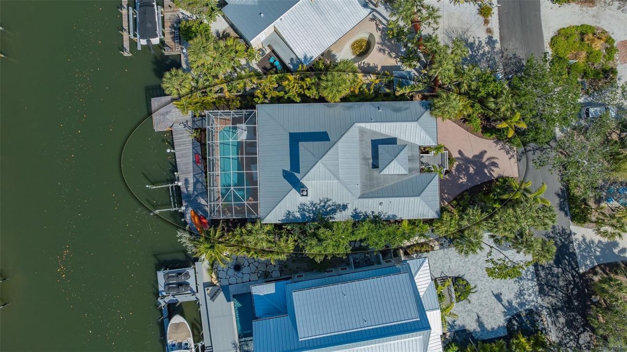 5024 Commonwealth Drive, Sarasota, FL 34242 Photo