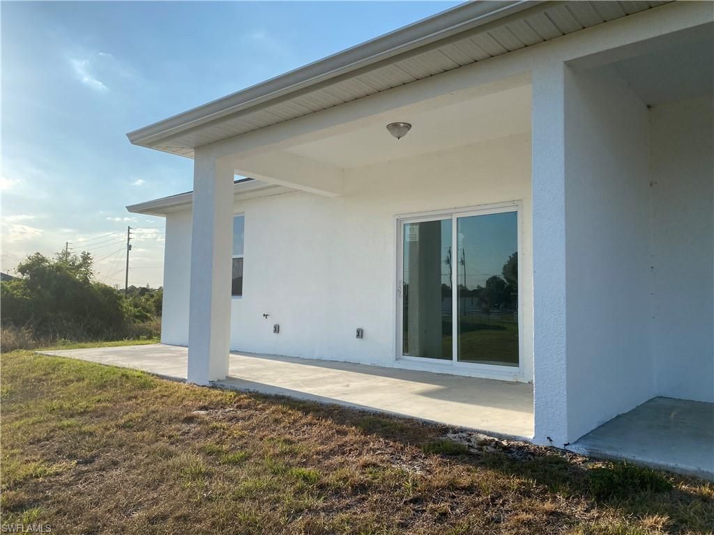 5253-5255 Centennial Blvd, Lehigh Acres, FL 33971 Photo