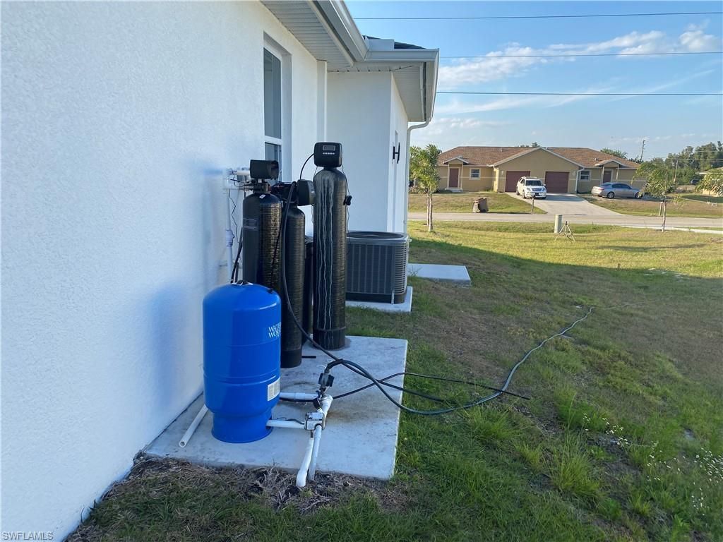 5253-5255 Centennial Blvd, Lehigh Acres, FL 33971 Photo