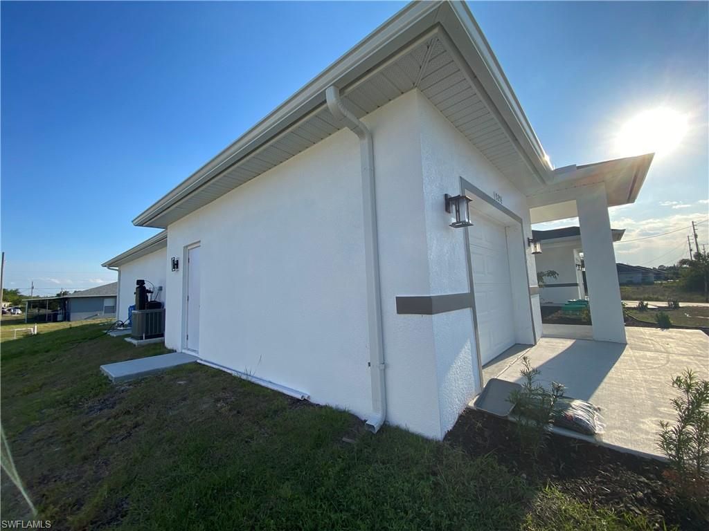 5253-5255 Centennial Blvd, Lehigh Acres, FL 33971 Photo