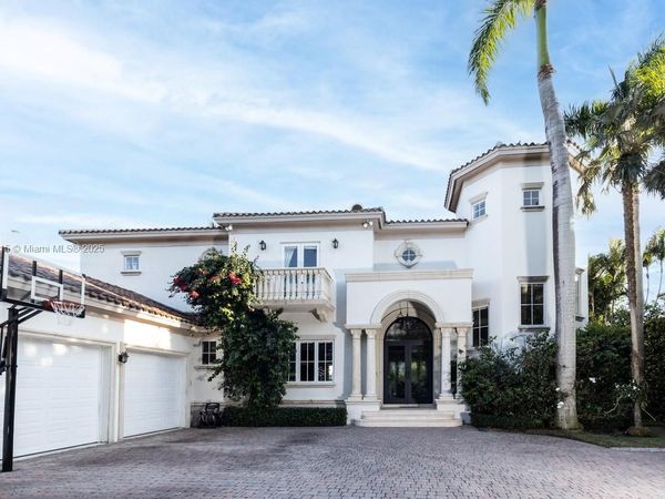 Coral Gables, FL 33143