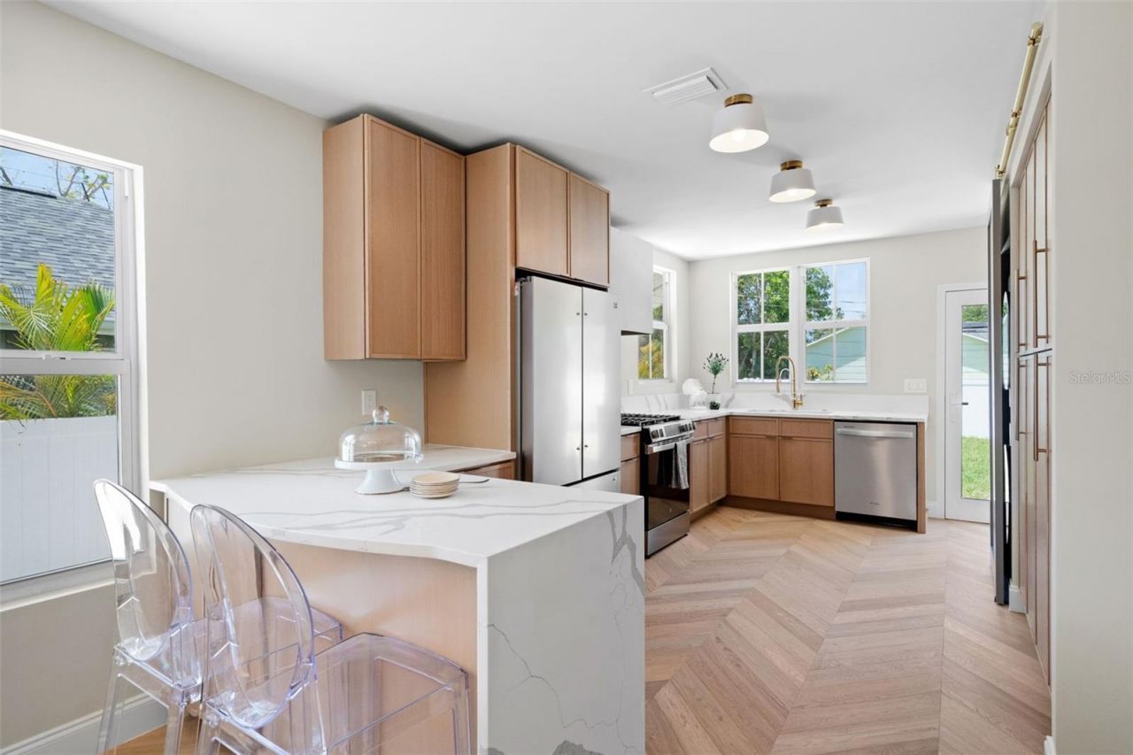 422 24th Street N, Saint Petersburg, FL 33713 Photo